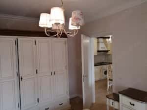 Apartament de lux pentru oameni de afaceri, amenajat și mobilat, 2 camerecu loc de parcare Piața 700 — miniatura 4