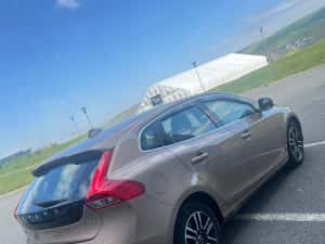 Volvo V40 D4 2014 euro5 2.0 190CP — miniatura 4