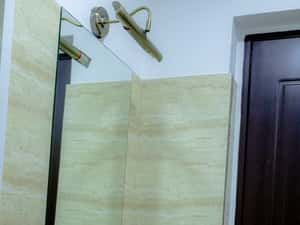 Inchiriez garsoniera sector 3 linga auchan titan — miniatura 5