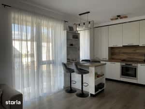Apartament 2 camere etaj 1 parcare privata terasa spatioasa Lake Home — miniatura 5
