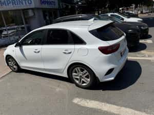 Kia cee'd / Ceed Manuală 140 HP Benzină — miniatura 2