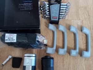 MITSUBISHI,accesorii originale,pedale,scrumiere,manere sustinere,lanterna,bare,antifurt roti,plasa p — miniatura 6