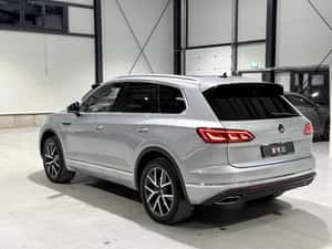 Volkswagen Touareg 4X4 Automată 340 HP Hibrid (B/E) — miniatura 2