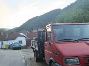 Iveco basculabil cu macara — miniatura 8