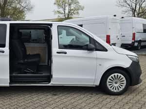 Mercedes-Benz Vito Van / Minibus, 12.929 km, 48.444 EUR — miniatura 4