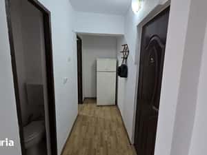 Ofer spre închiriere garsoniera centru — miniatura 5