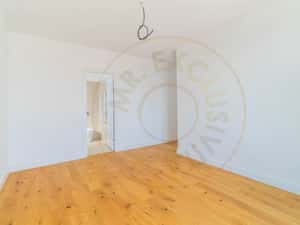 Apartament 3 camere Sisesti - vedere catre lac — miniatura 6