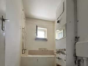 Apartament cu 2 camere, 52 mp + balcon, etaj 4/5 - Ideal pentru invest — miniatura 6