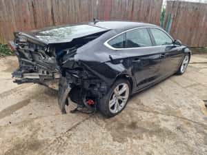 audi a5 2019 avariat — miniatura 4