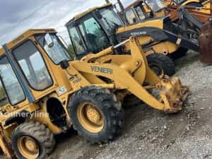 Cabină pentru buldoexcavator Venieri 6.23 — miniatura 2