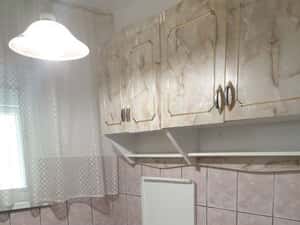 Chirie garsoniera - 200 E + garantie. — miniatura 6