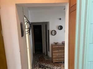 cv 123 Bd.Unirii, apartament 4 camere , etaj III+ garaj +beci — miniatura 4