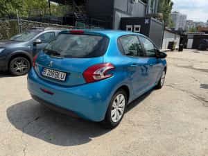 Vand Peugeot 208, masina personala. — miniatura 5