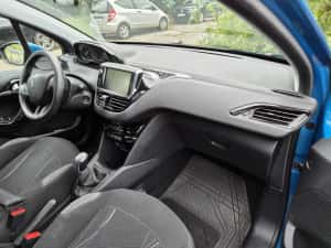 Vand Peugeot 208, masina personala. — miniatura 8