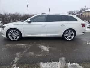 Skoda Superb Laurin & Klement 4×2 — miniatura 4