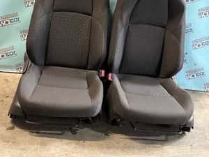 Interior Toyota CH-R 2019 — miniatura 9