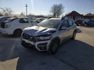 Sandero Stepway la cheie 17.000 km 1 0 TCE varianta full — miniatura 1