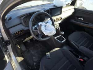 Sandero Stepway la cheie 17.000 km 1 0 TCE varianta full — miniatura 6