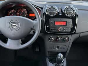 Dacia Logan 2015 cu doar 57.100 Km — miniatura 4