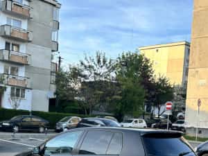 Vand VW Golf5, pachet sport, 2 diesel fara rugina, euro4, 2004, 333000 km — miniatura 4