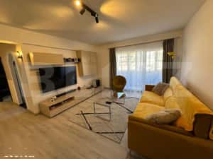 Apartament decomandat, 2 camere, mobilat si utilat, parcare, zona Eroi