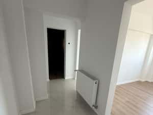 Apartament 3 camere – Recent renovat-Direct de la proprietar — miniatura 5