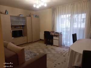 Apartament de 2 camere decomandate , 55 mp, balcon, parcare, zona Ducf