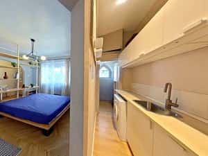 Prime Central Location | Architect-Designed Studio | Turnkey Airbnb In — miniatura 5