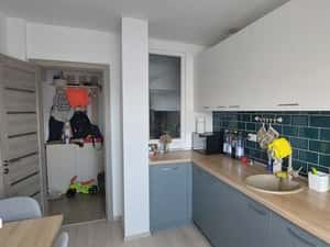 Inchiriez apartament 2 camere — miniatura 5