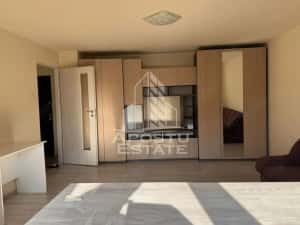 Apartament de vanzare cu 1 camera, etaj intermediar, centrala proprie, Mircea cel Batran