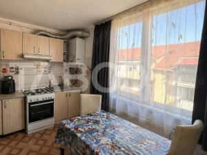Apartament de vanzare 3 camere 76 mpu zona Terezian Sibiu — miniatura 3
