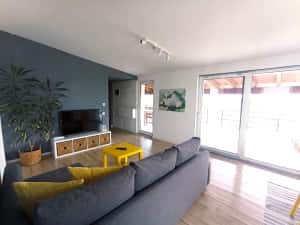 Penthouse superb , vedere pe raul Bega , 5min de centru !!! — miniatura 1