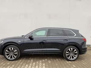 VOLKSWAGEN TOUAREG – SUV premium, ideal pentru confort și siguranță — miniatura 4