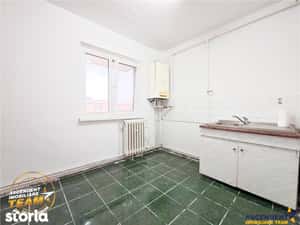 3D!Apartament 3 camere,decomandat,65 mp,zona linstita — miniatura 5