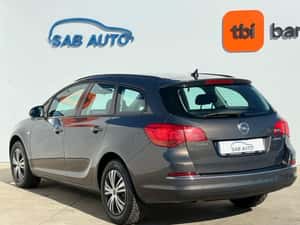 OPEL ASTRA SPORTS TOURER — miniatura 6