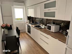 Apartament cu 2 camere decomandate + parcare - complex Junior Residenc — miniatura 4