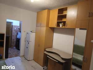 Persoana fizica închiriez garsoniera, preț negociabil — miniatura 4