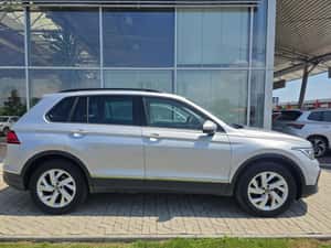 Volkswagen Tiguan SUV 2023, 24.950 EUR — miniatura 6