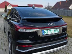 Audi Q4 Sportback 50 E-tron Quattro — miniatura 4