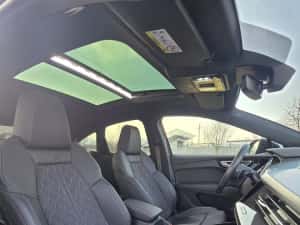 Audi Q4 Sportback 50 E-tron Quattro — miniatura 6