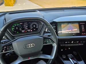 Audi Q4 Sportback 50 E-tron Quattro — miniatura 8