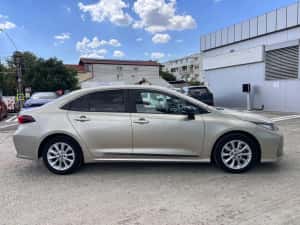 Toyota Corolla Unic proprietar / 10 ani sau 200.000 km garantie — miniatura 3