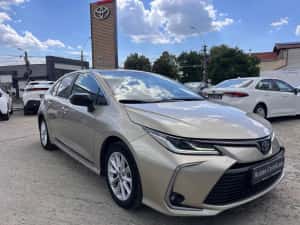 Toyota Corolla Unic proprietar / 10 ani sau 200.000 km garantie — miniatura 10