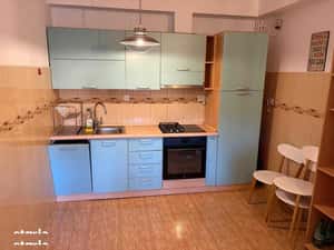 Proprietar, apartament 3 camere, semimobilat si utilat, parcare — miniatura 3