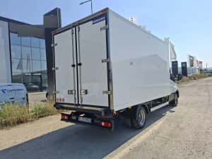 Box Frigorific Iveco Motor 3L -an 2024 -108000 km -Garantie -Finantare Leasing -AVANS 7980 -RATA 620€ — miniatura 3