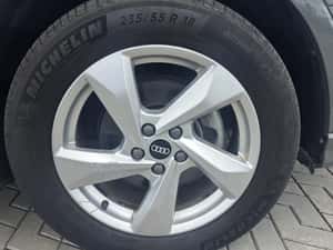 Audi Q3 SUV 2020 Diesel 150 CP — miniatura 4
