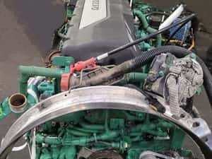 Motor camion Volvo FM FH EURO6 D13K460 D13K500 Piese/Motoare Volvo — miniatura 9