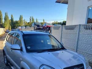 dezmembram hyundai tucson 2.0 crdi euro 4 2009