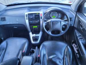 dezmembram hyundai tucson 2.0 crdi euro 4 2009 — miniatura 2