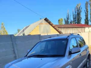 dezmembram hyundai tucson 2.0 crdi euro 4 2009 — miniatura 9